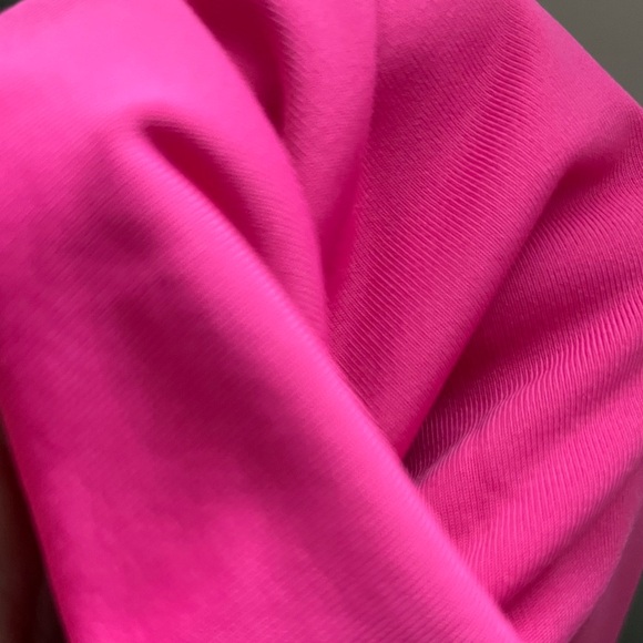 Babaton Contour Crew Cropped T Shirt Hot Pink Size S - Picture 9 of 9